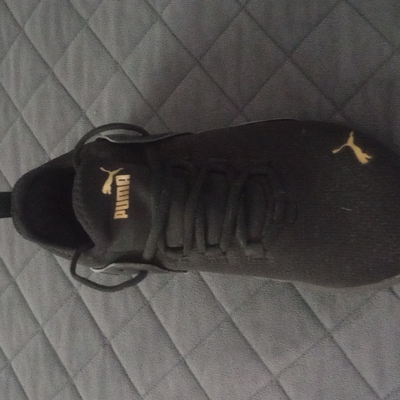 Shoes - Picture 4 of 4